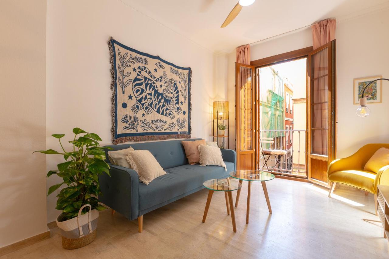 Bright Apartment With Patio And Balconies In The Center Malaga Bagian luar foto