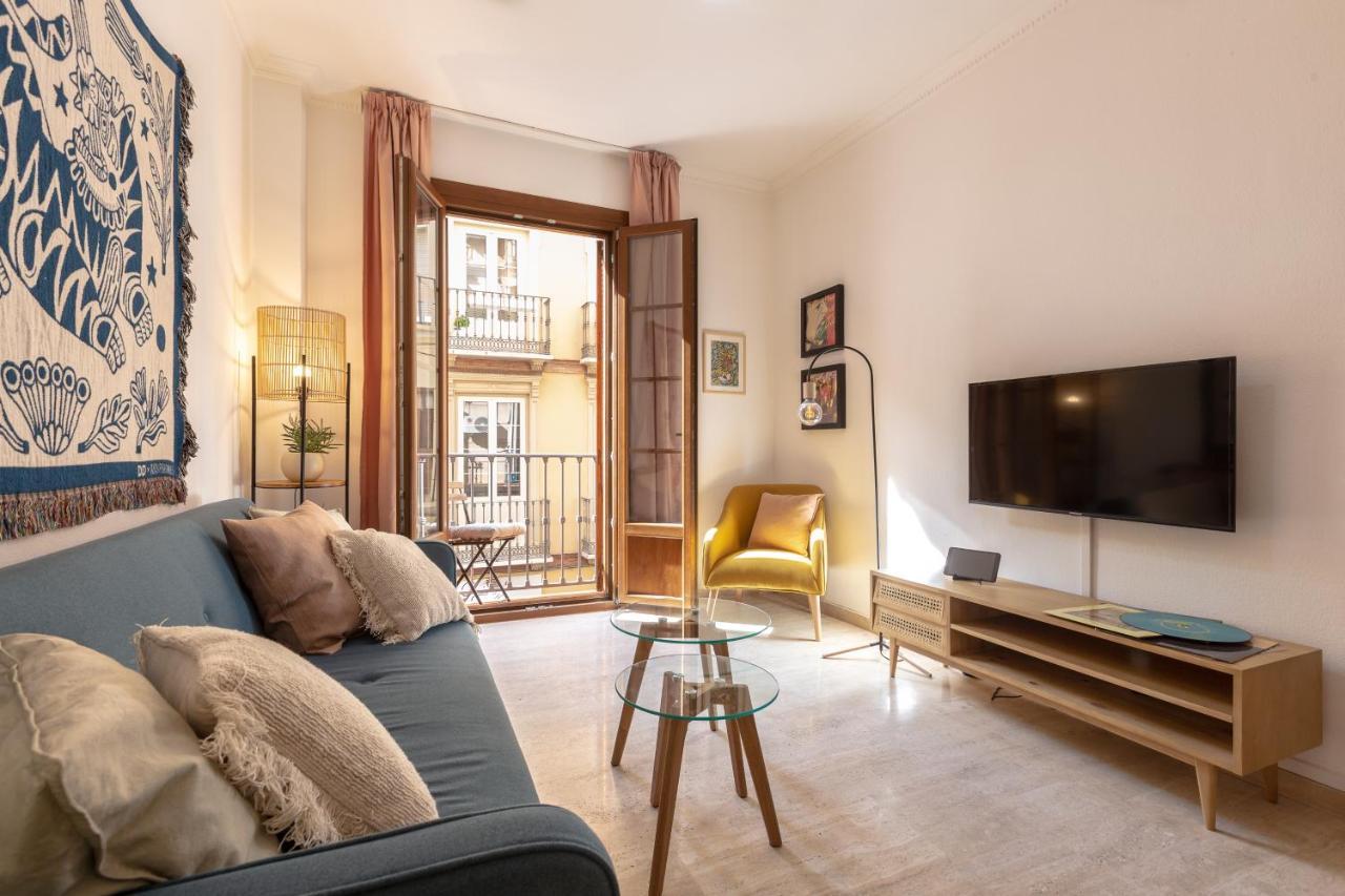 Bright Apartment With Patio And Balconies In The Center Malaga Bagian luar foto