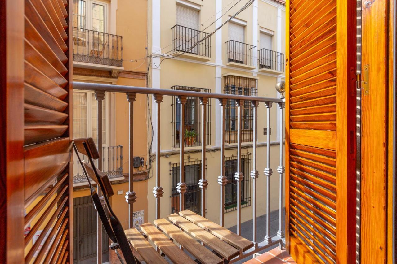 Bright Apartment With Patio And Balconies In The Center Malaga Bagian luar foto